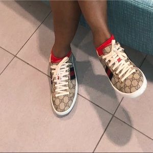 Gucci GG Supreme sneakers